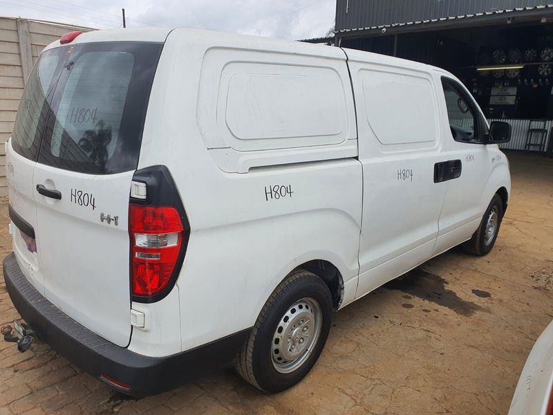 Hyundai H1 stripping for parts engine gearbox body parts all available