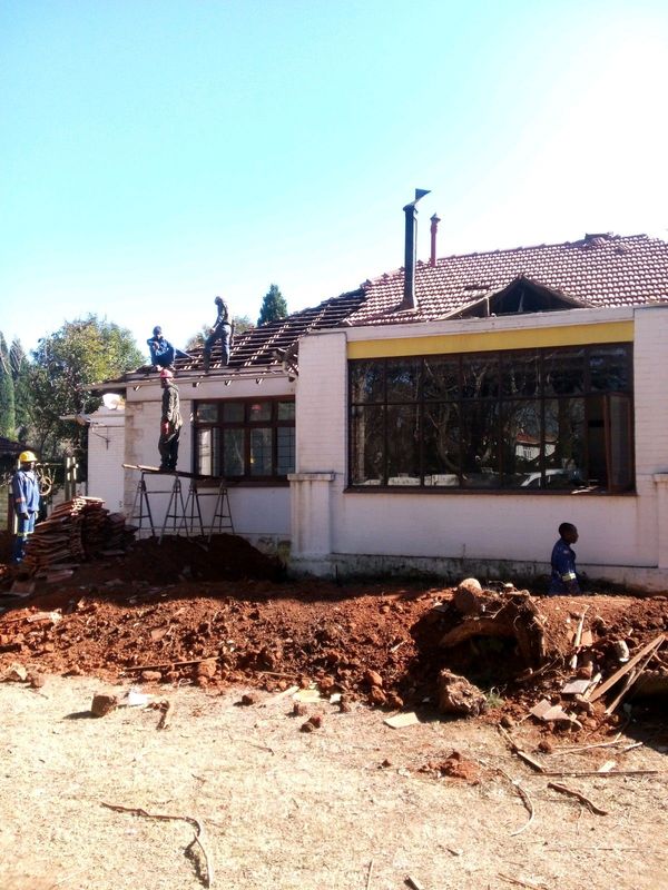 Demolition and stripping of domestic,cpmmercial bildings