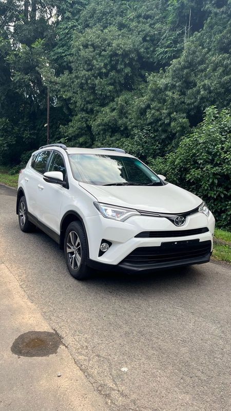 Toyota Rav4 2018 Automatic&#43;Manual