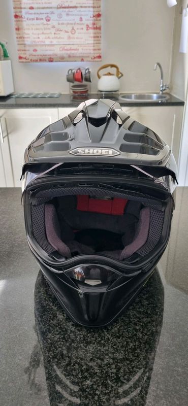 SHOEI HORNET ADV GLOSS BLACK XXL