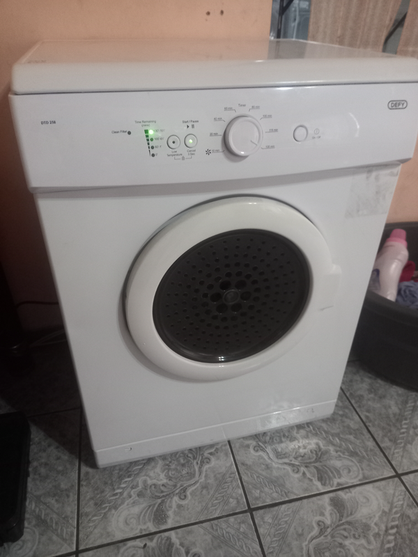 TUMBLE DRYER 7KG IN EXCELLENT CONDITION  R2000