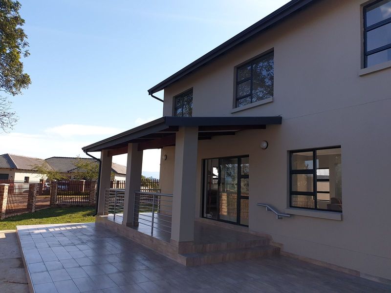 Charming Freestanding For Sale in Golden Acres Estate, Tzaneen - Modern family home