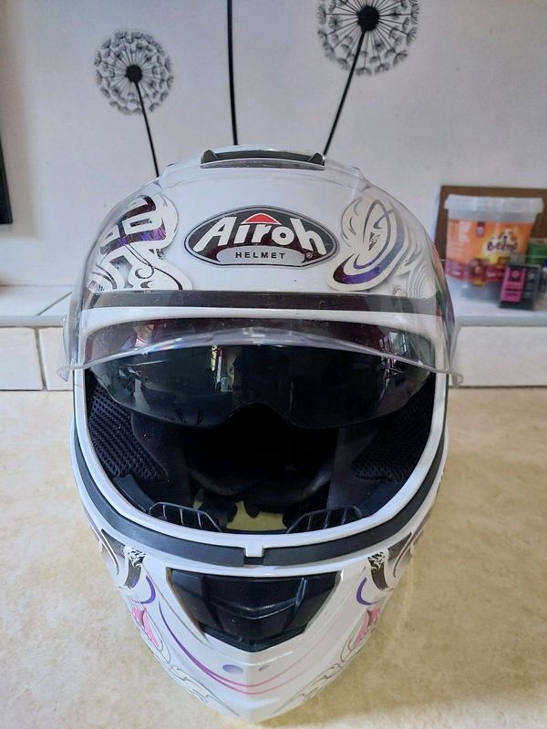 Airoh female bike helmet