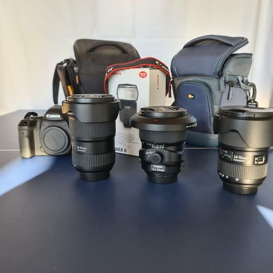 Canon EOS 5D Mark IV &#43; Lenses &#43; Accessories (Price negotiable)
