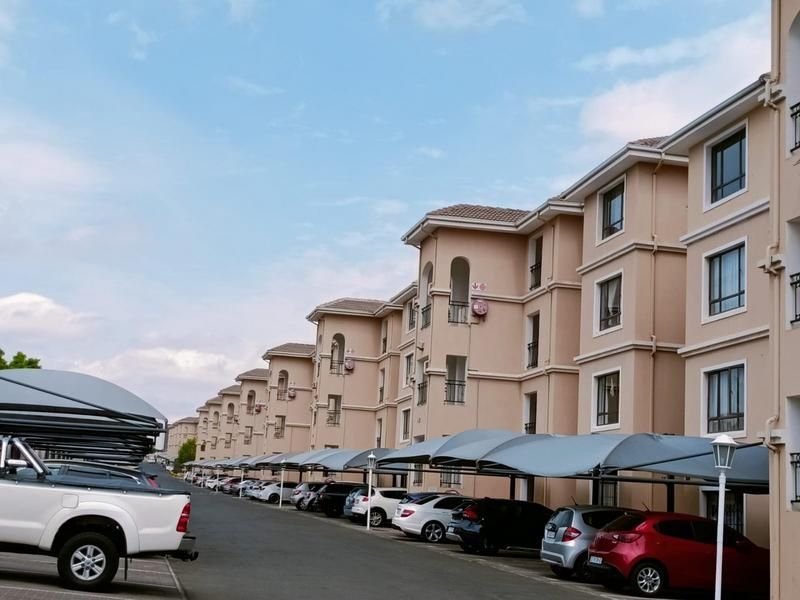 Discover Convenience and Comfort in a 2-Bedroom Apartment at Hill of Good Hope II, Carlswald!