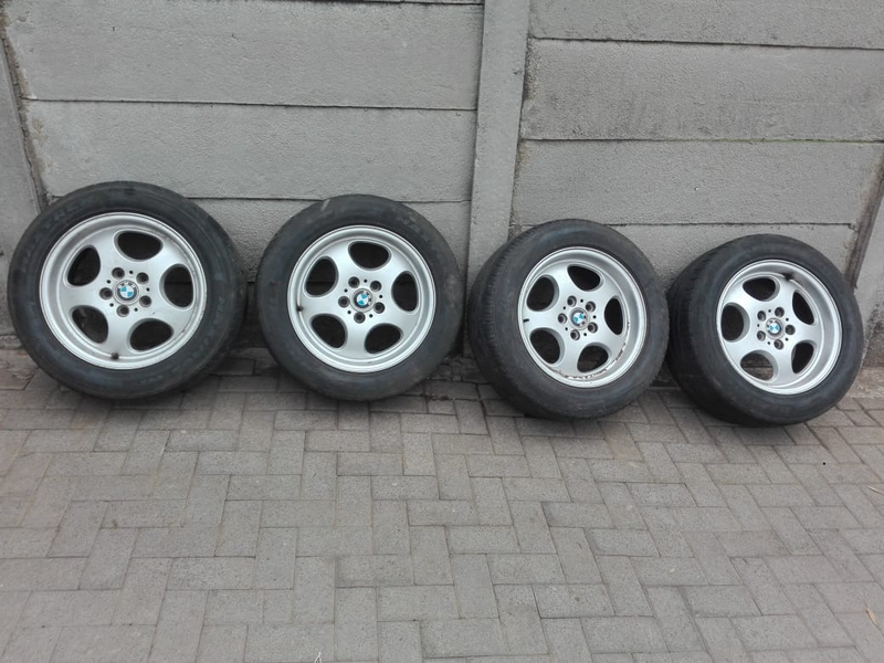 Oem style 109 Bmw Wheels and tyres. 17 inch