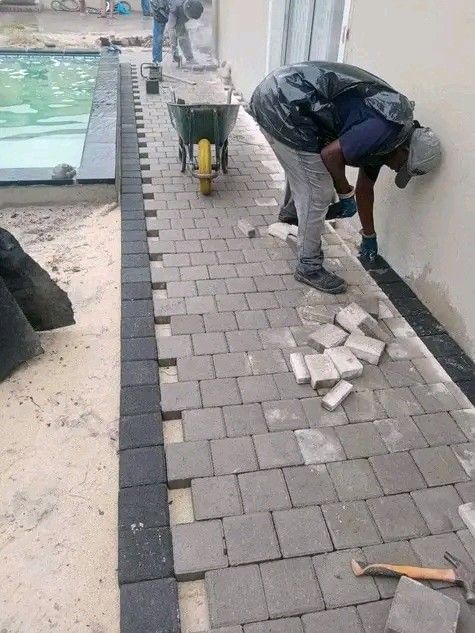 KAROO PAVING SUPPLY AND INSTALLATION NOW AT R220/M2