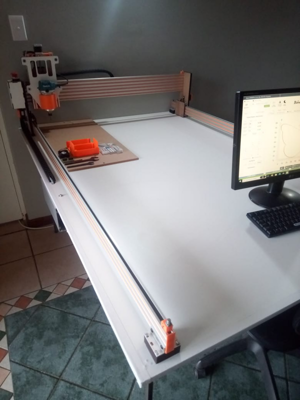 Hobby CNC Router with Table