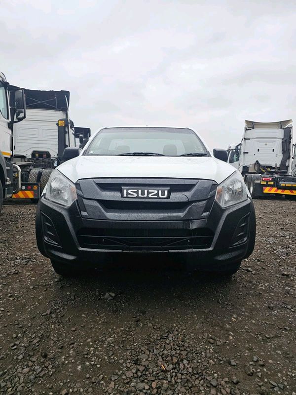 2023 ISUZU DMAX