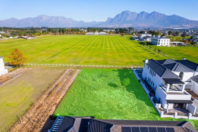 A remarkable opportunity on Val de Vie Estate