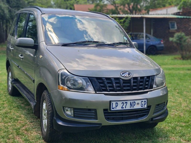 2015 Mahindra xylo E8. 2.2 de mhawk 8 seater