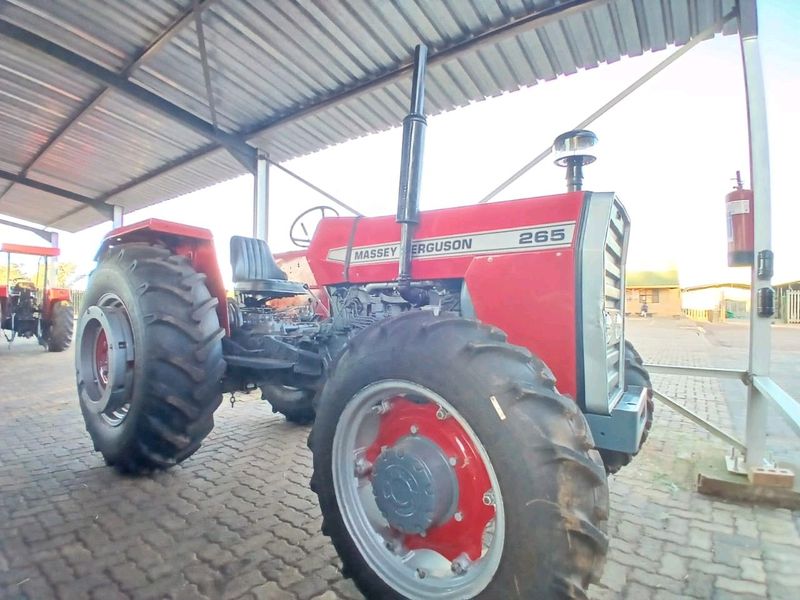 Massey Ferguson 265 4WD in immaculate condition!