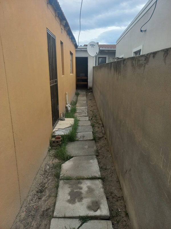 Flat to rent at Makhaza, Khayelitsha