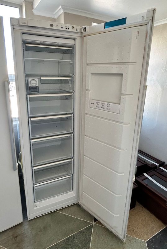 Bosch Freezer fridge  7 drawers