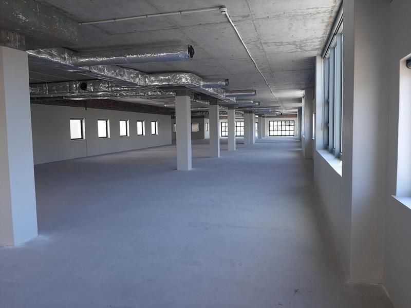 Office space to let in Century City â?? 868sqm &#64; R175 per/sqm