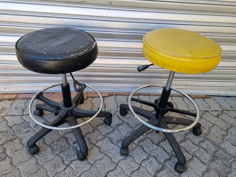 Bar stools both for R450