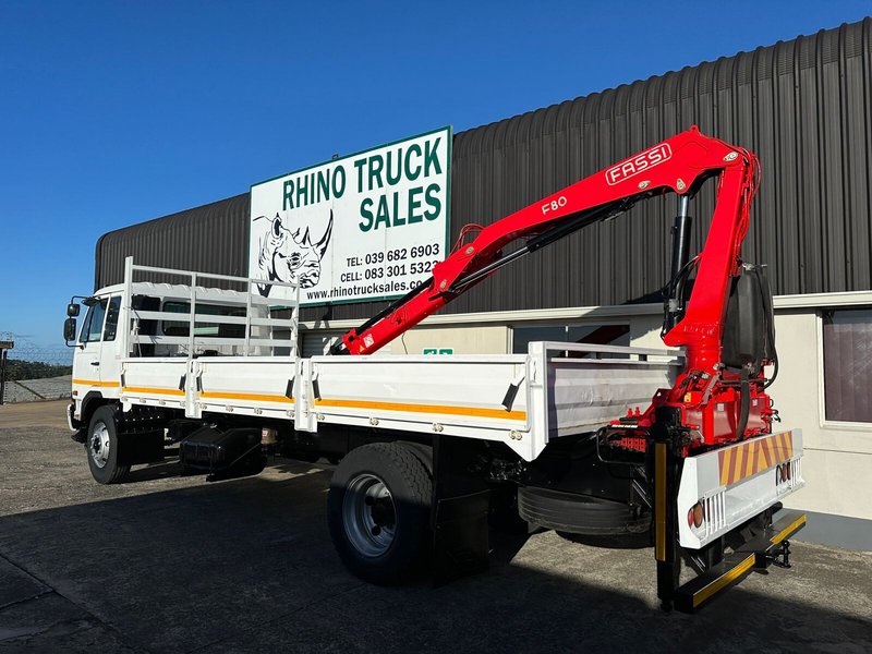 2012 NISSAN UD80 8 TON DROPSIDE WITH F80 FASSI CRANE