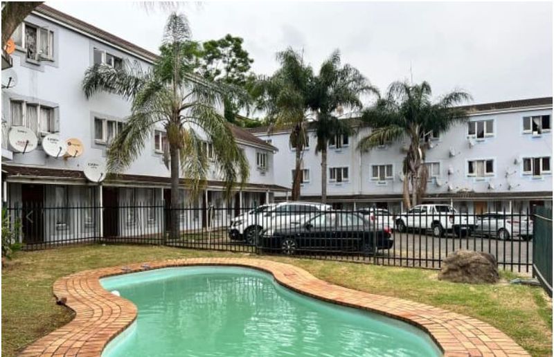 Bachelor flat in Scottsville near UKZN Pietermaritzburg.
