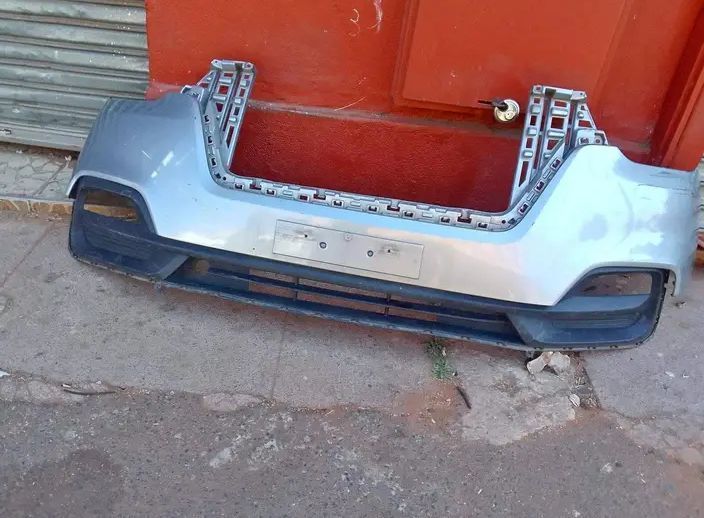 Hyundai H1 front bumper available