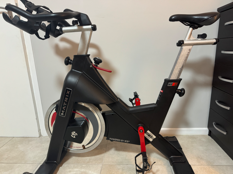 Matrix IC 3 spinning Bike - with screen and Heart Rate monitor