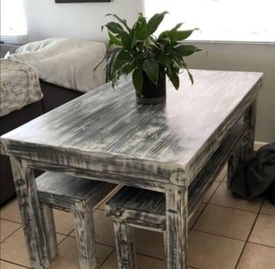 8 seater dinning table and chairs available