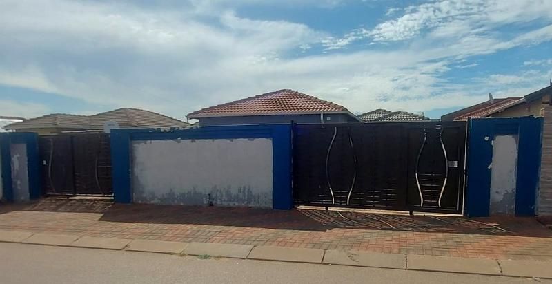 2-Bedroom House Available for Rent in Protea Glen Ext 22