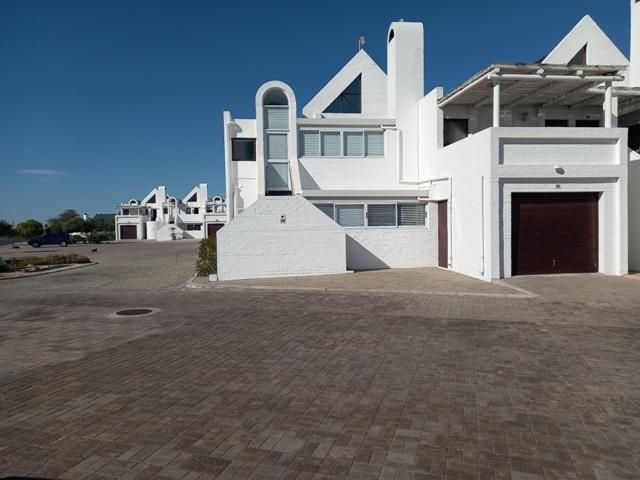 2 Bedroom Ground Floor apartment with Sea View in Dwarkersbos for SALE