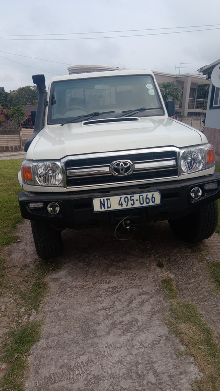 2011 Toyota Land Cruiser Single Cab