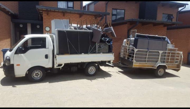 Bakkie for hire long distance and shot