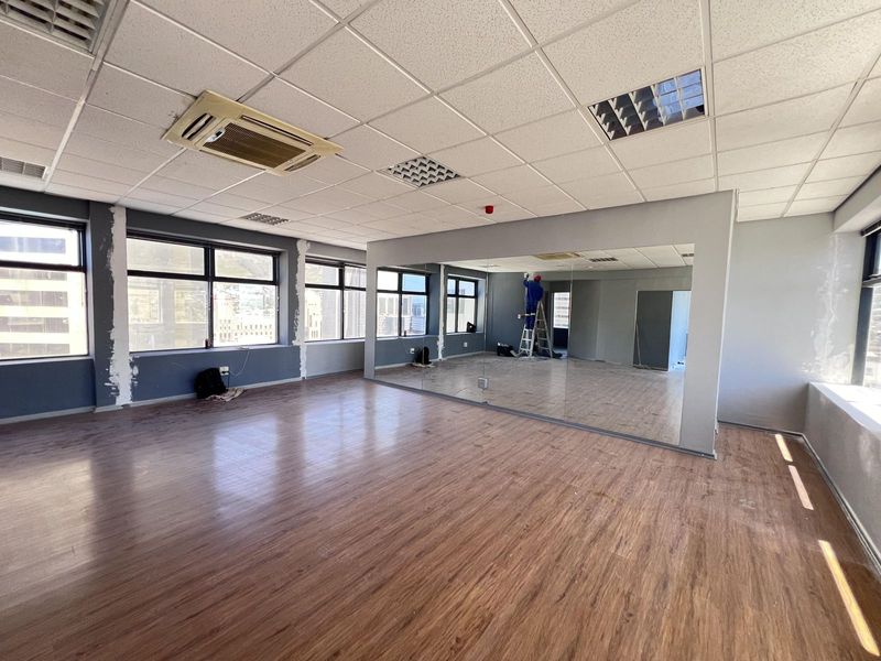 111m² Office To Let in Cape Town City Centre