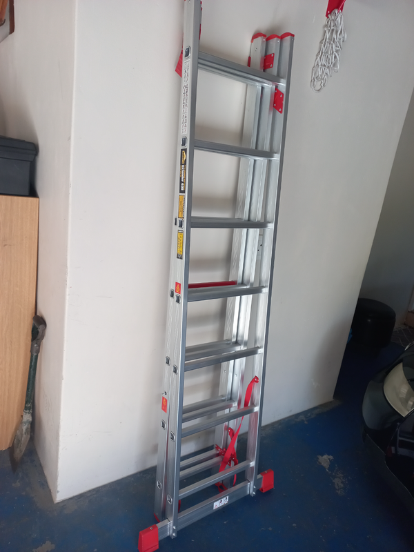 Brand new 4.2 m ladder for hire