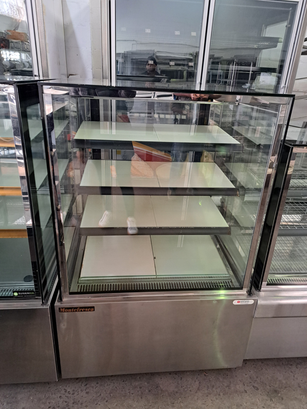 Refrigeration Igloo Display Cabinet