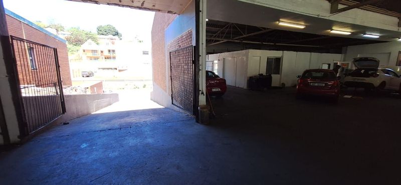 550m² well positioned Workshop/Factory/Warehouse to rent in Briardene
