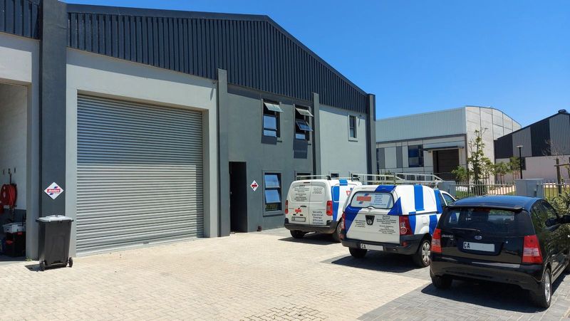232m² Warehouse To Let in Rivergate