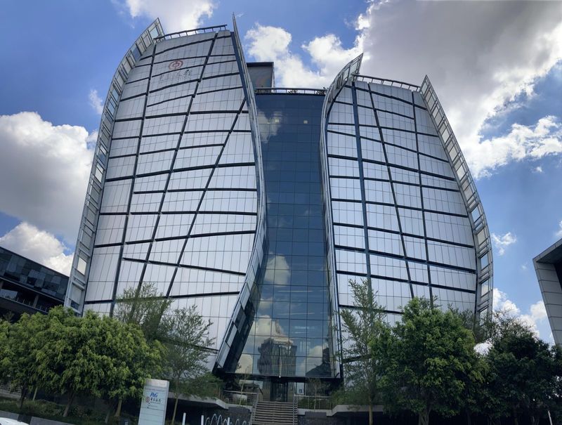 1753m² Commercial To Let in Sandton Central at R175.00 per m²