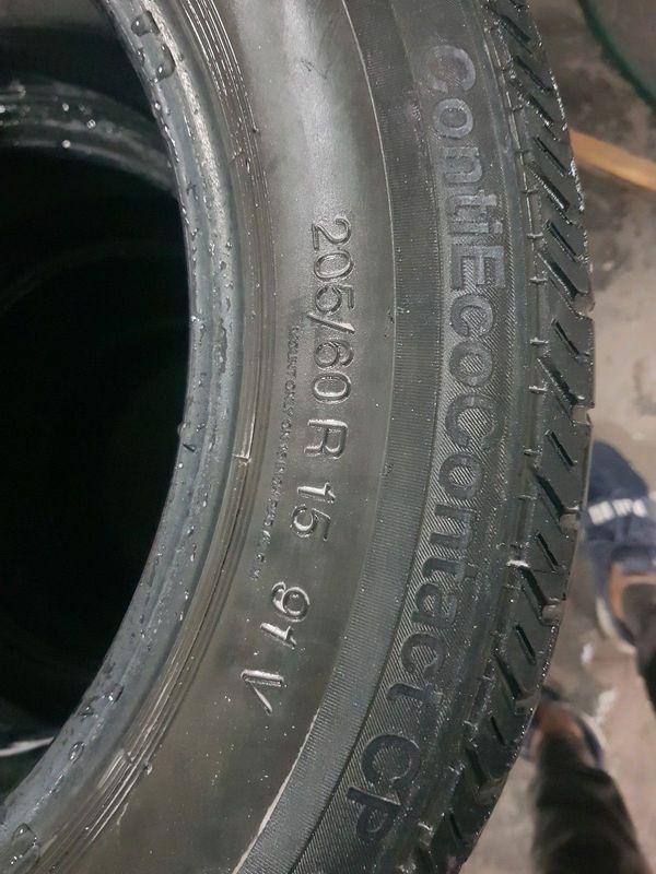 Continental tyres 205/60/15