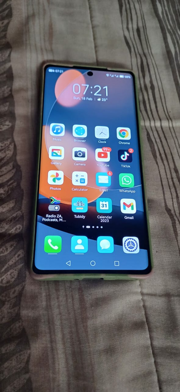 Used Huawei Nova 10 in excellent condition