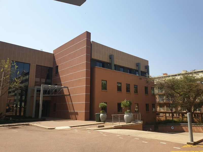 BUILDING ON LUNNON -1,000 SQM OFFICE FLOOR TO LET WITHIN THE PRIME HATFIELD NODE WITH GREAT EXPOSURE