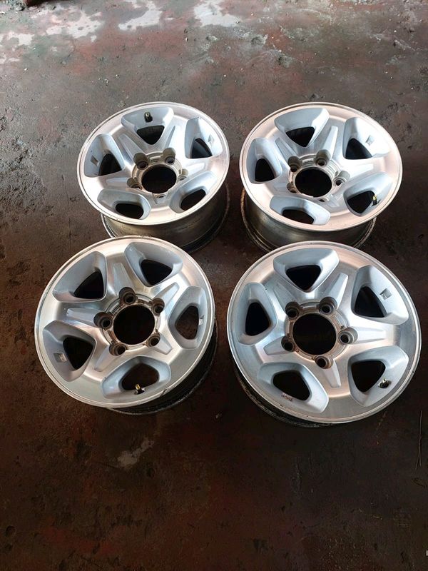 Land cruiser rims