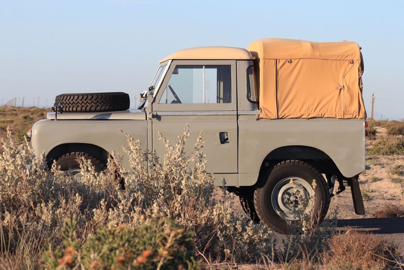 Land Rover Series Canvas Canopy &amp; galvanised hoopset