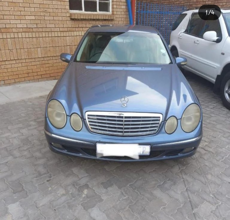 2004 MERCEDES BENZ W211 E200 KOM