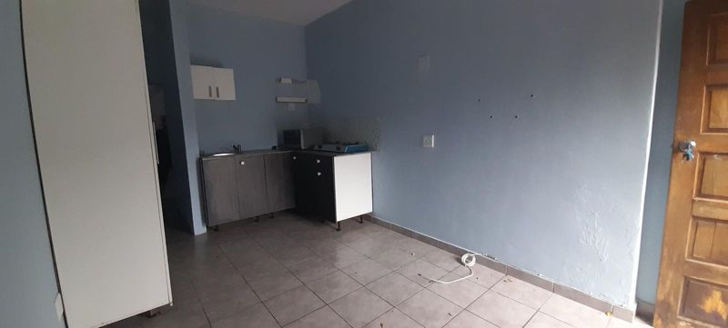 BachelorFlat in St Winifreds To Rent