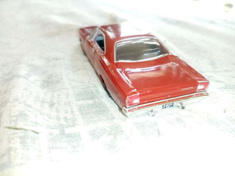 Scale 1 :64 Model Car