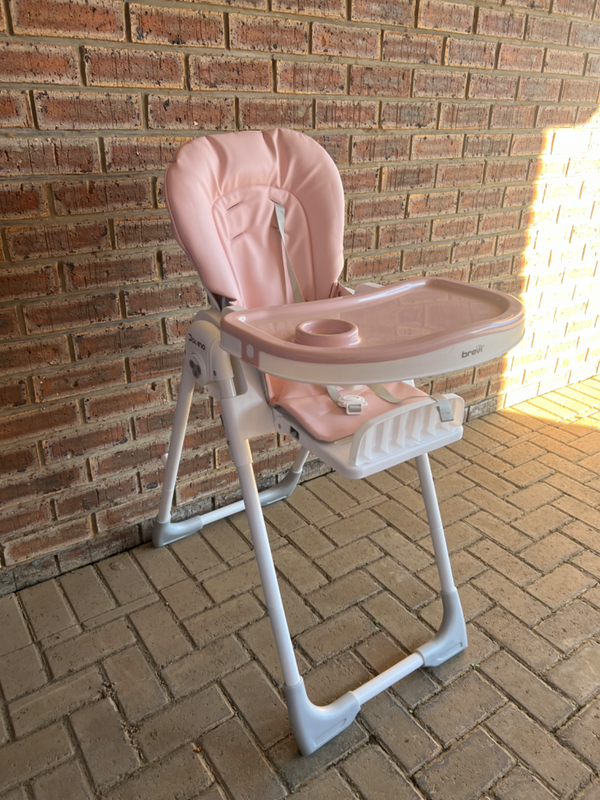 Baby feeding/high chair