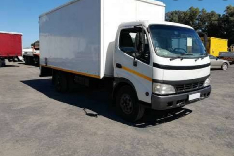 4 Ton Closed Body Truck Available For Hire