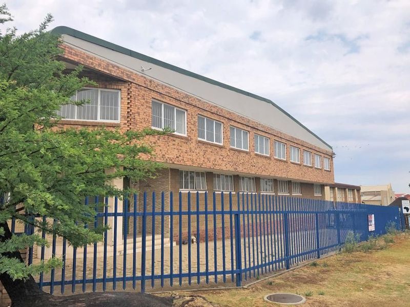 650m² Industrial To Let in Meadowdale at R58.47 per m²