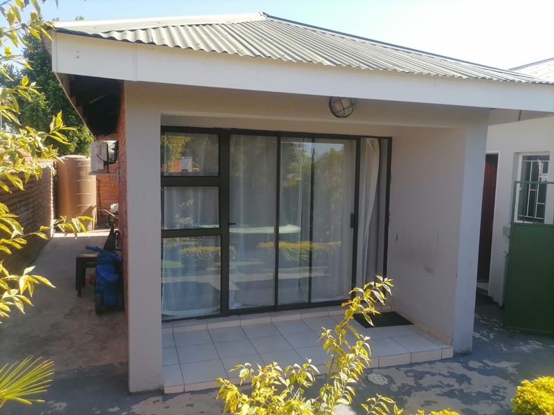 HOUSE FOR SALE IN BENDOR POLOKWANE