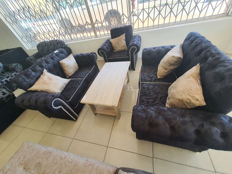 New 5 seater chesterfield couch set