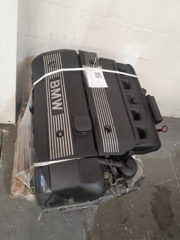 Used Import BMW M54B22 2.2 Dual Venos engine for sale.