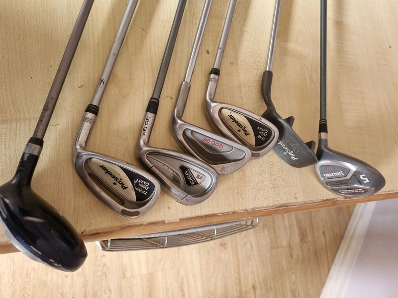 Mix golf clubs all for R650